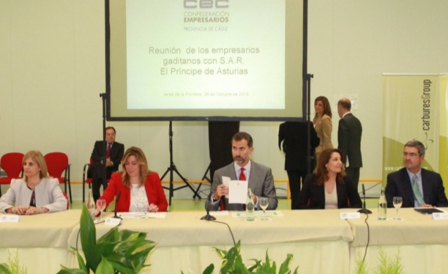 Su Alteza Real el Príncipe de Asturias en la mesa presidencial, durante el encuentro con una representación de empresarios de la Provincia de Cadíz